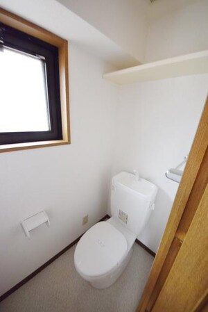 コモード寺山の物件内観写真